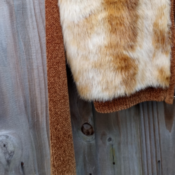 Lisa international faux front fur  zipper sweater - Picture 4 of 6